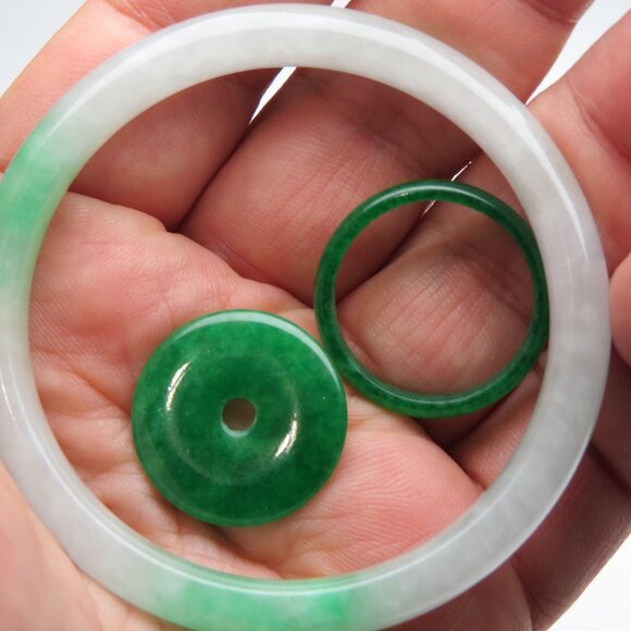 "Natural Jade bangle + FREE Jade Ring & Jade Donut 54mm " - Picture 3 of 3